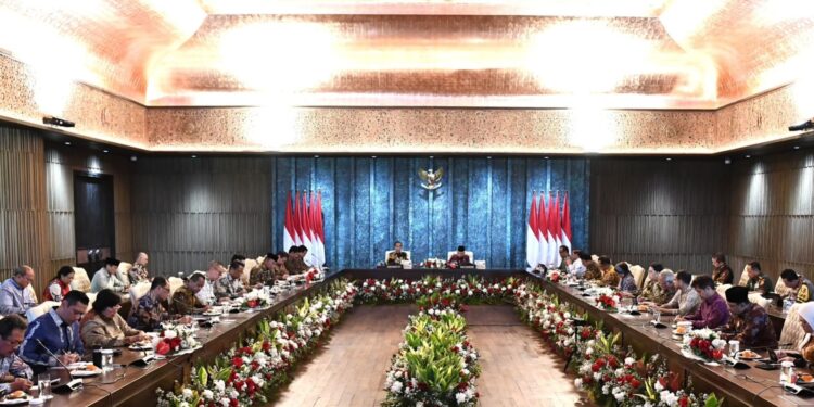Menparekraf Hadiri Sidang Kabinet Terakhir di IKN, Rekomendasikan Sederet Program Parekraf untuk Dilanjutkan