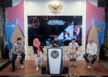 Sinergi Kemenparekraf-FPTI Terapkan SKKNI Bidang Jasa Pemanduan Panjat Tebing