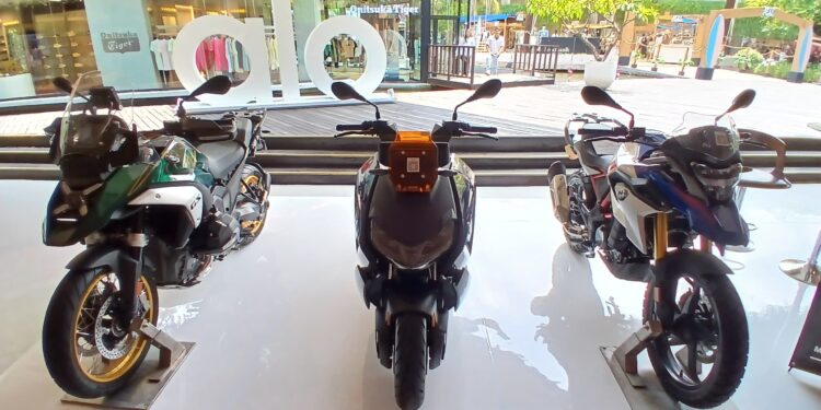 BMW Motorrad Indonesia Perkenalkan Pop-Up Store Plus Pertamanya di Bali