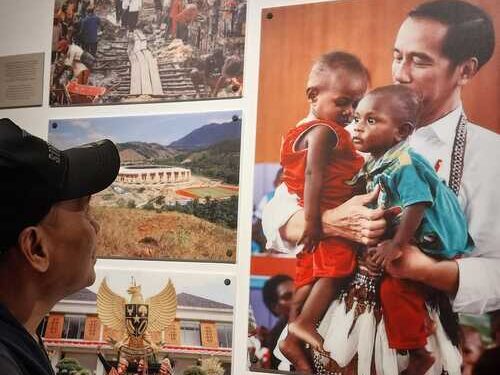 Pameran “Legasi Jokowi”, Melihat Jokowi dalam Balutan Foto Jurnalistik Nan Humanis