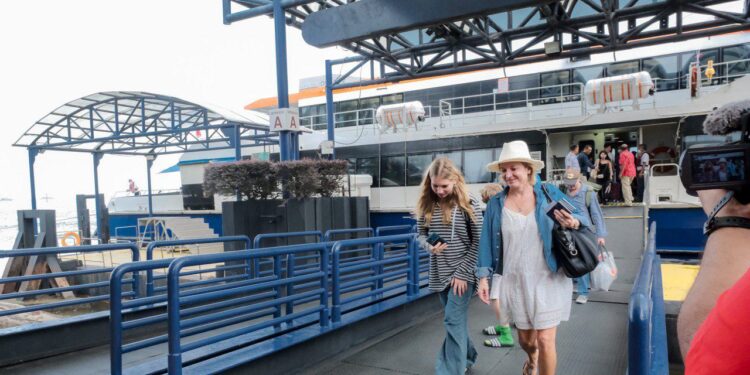 Kebijakan BVK Beri Kemudahan Kunjungan Pemegang PR Singapura ke Kepri