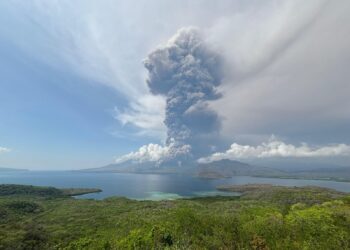 Erupsi Lewotobi Laki-laki NTT, Kemenpar Aktifkan TIC BPOLBF Bagi Wisatawan