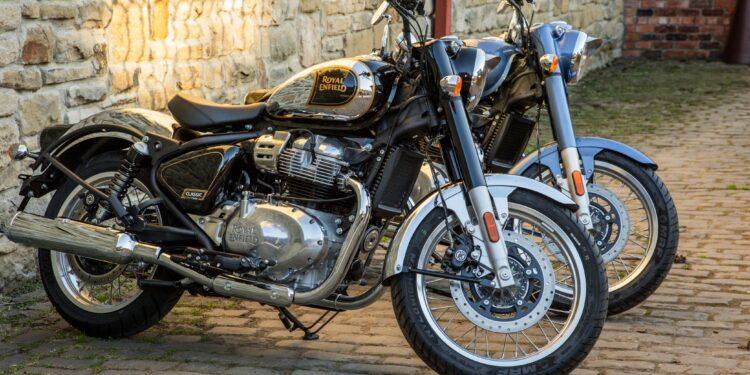 Royal Enfield Unjuk Produk Terbarunya dari Klasik hingga Listrik di EICMA 2024