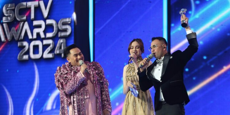 SCTV Awards 2024: Kukuhkan Raffi Ahmad Presenter Paling Ngetop
