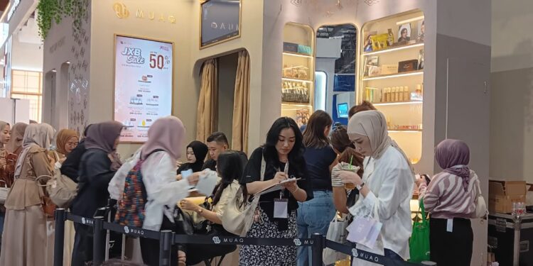 Ada di Jakarta X Beauty 2024, Produk MUAQ Beauty Diserbu Pengunjung