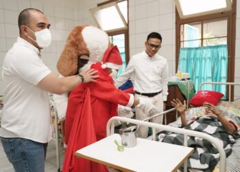 Swiss-Belresort Dago Heritage dan Zest Sukajadi Bandung Berbagi Kebahagiaan Natal Bersama Lansia