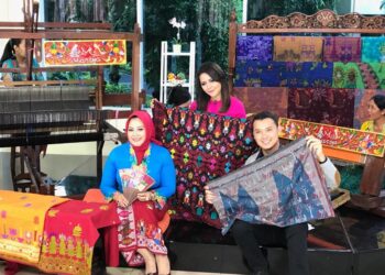 Momen Perayaan Hari Ibu, Ini Kata Tokoh Wastra Indonesia dan Desainer Senior Anna Mariana