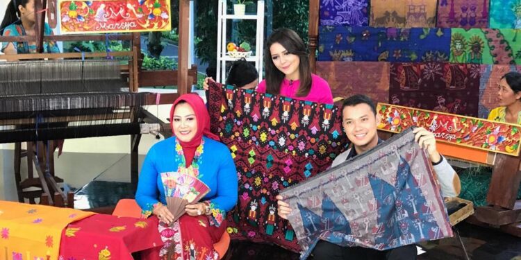 Momen Perayaan Hari Ibu, Ini Kata Tokoh Wastra Indonesia dan Desainer Senior Anna Mariana