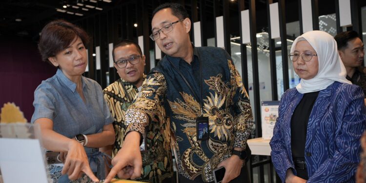Pastikan Pasokan Listrik Stabil, PLN-XL Axiata Jalin Kerja Sama Strategis Penggunaan Energi Terbarukan