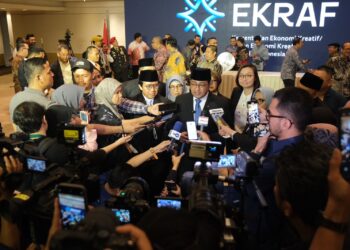 Menekraf Riefky Lantik 7 Pejabat Tinggi Madya, Ini Pesannya