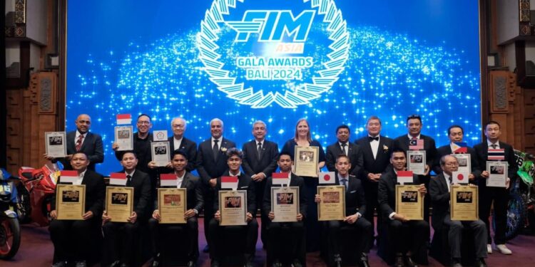 Pembalap Indonesia Raih Penghargaan FIM Asia General Assembly and Gala Awards Night 2025 di Bali