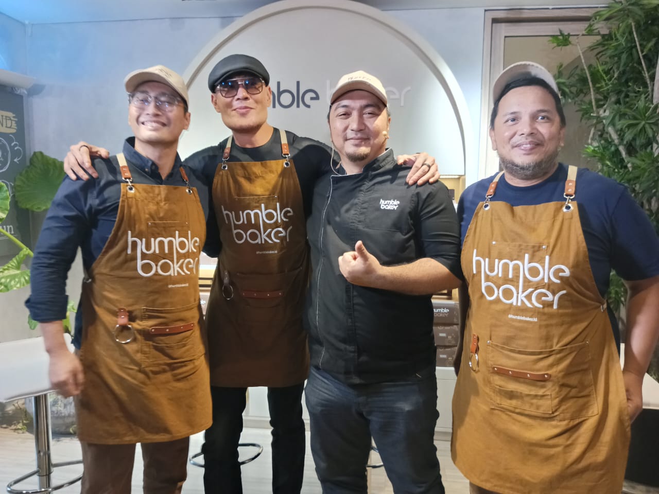 Deddy Corbuzier Rambah Bisnis Kuliner, Hadirkan Humble Baker Pertama di Jakarta
