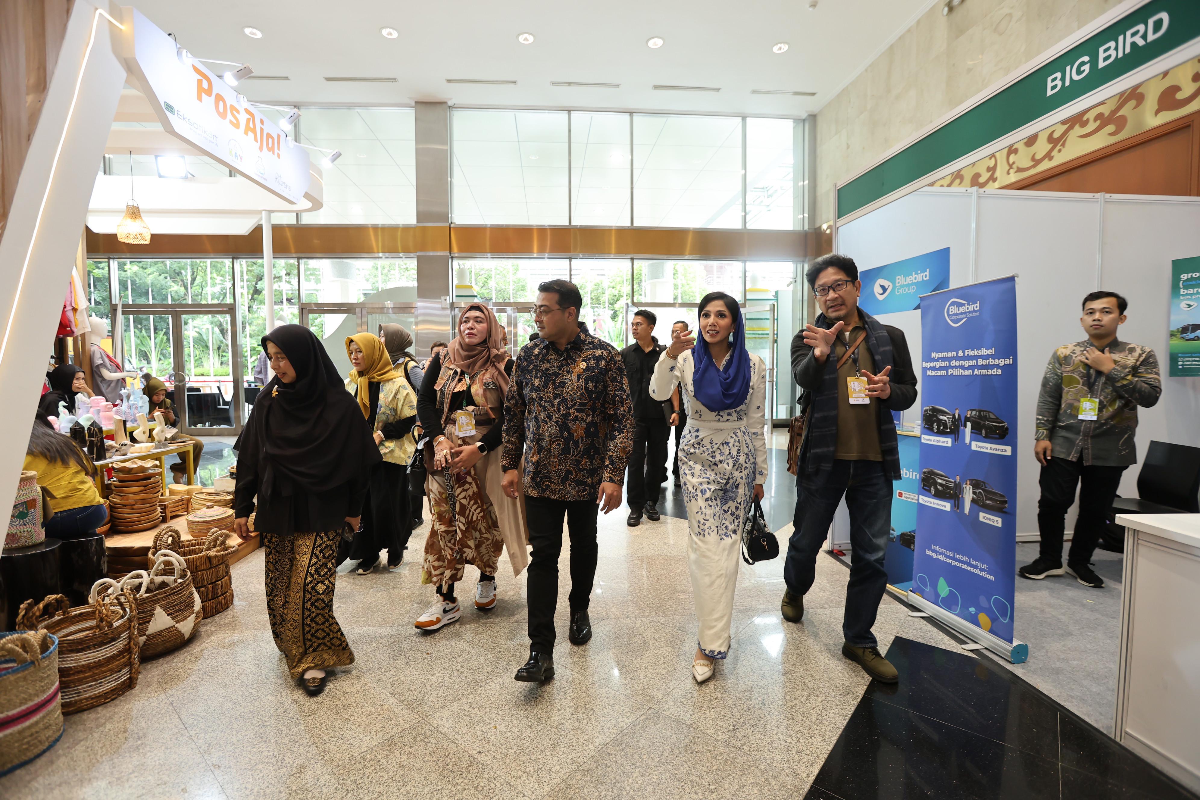 INACRAFT Forum 2025: Menekraf Riefky, Serukan Kerajinan Lokal Mendunia
