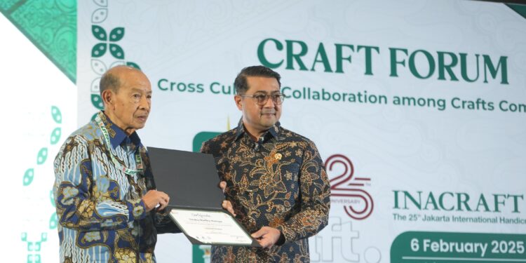 INACRAFT Forum 2025: Menekraf Riefky, Serukan Kerajinan Lokal Mendunia