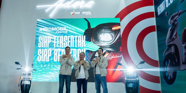 Adora Tampil di IIMS 2025, Indomobil Emotor; Perkuat Komitmen di Industri EV Indonesia