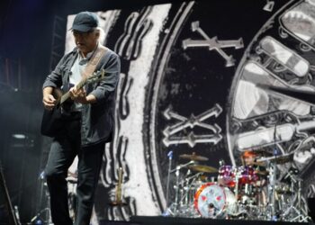 Iwan Fals Gugah Penonton Jadi ‘Agent of Change’ di IIMS 2025