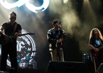 Hindia, Feast dan Lomba Sihir Bawa Bahagia Penonton IIMS Infinite Live