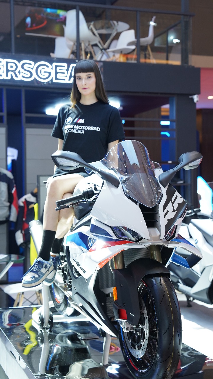 BMW Motorrad Indonesia Perkenalkan New BMW S 1000 RR di IIMS 2025, Ini Harga dan Keunggulannya