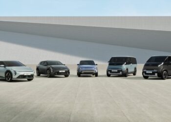 Kia di EV Day 2025 Spanyol Unjuk Fase Terbaru Strategi Elektrifikasi, Tampilkan EV4 hingga Concept EV2