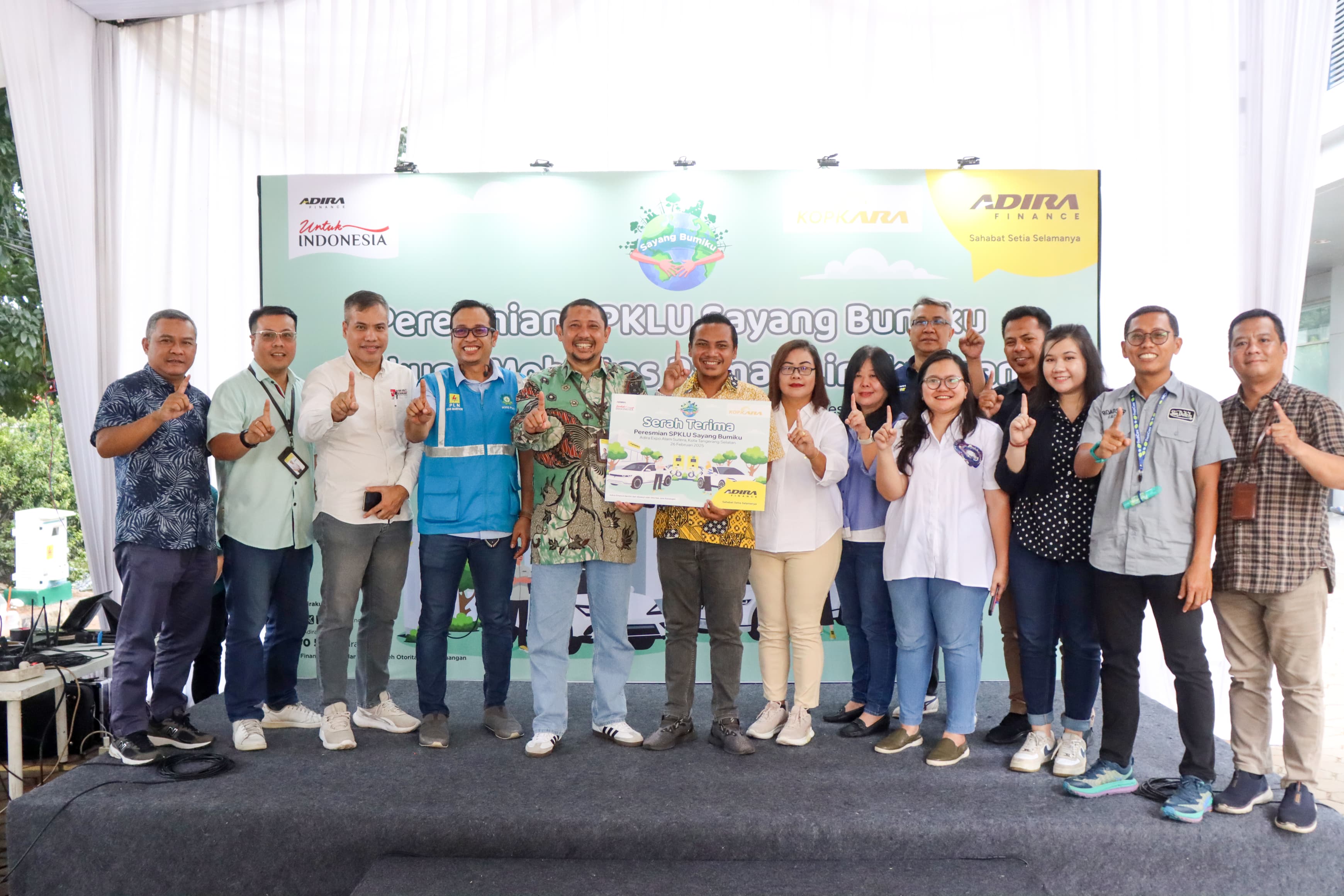 Adira Finance Ciptakan Mobilitas Ramah Lingkungan Hadirkan SPKLU di Adira Expo