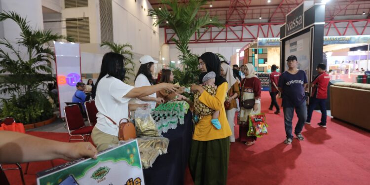 Mantap.. Ada Takjil Gratis Bagi Pengunjung Jakarta Lebaran Fair 2025