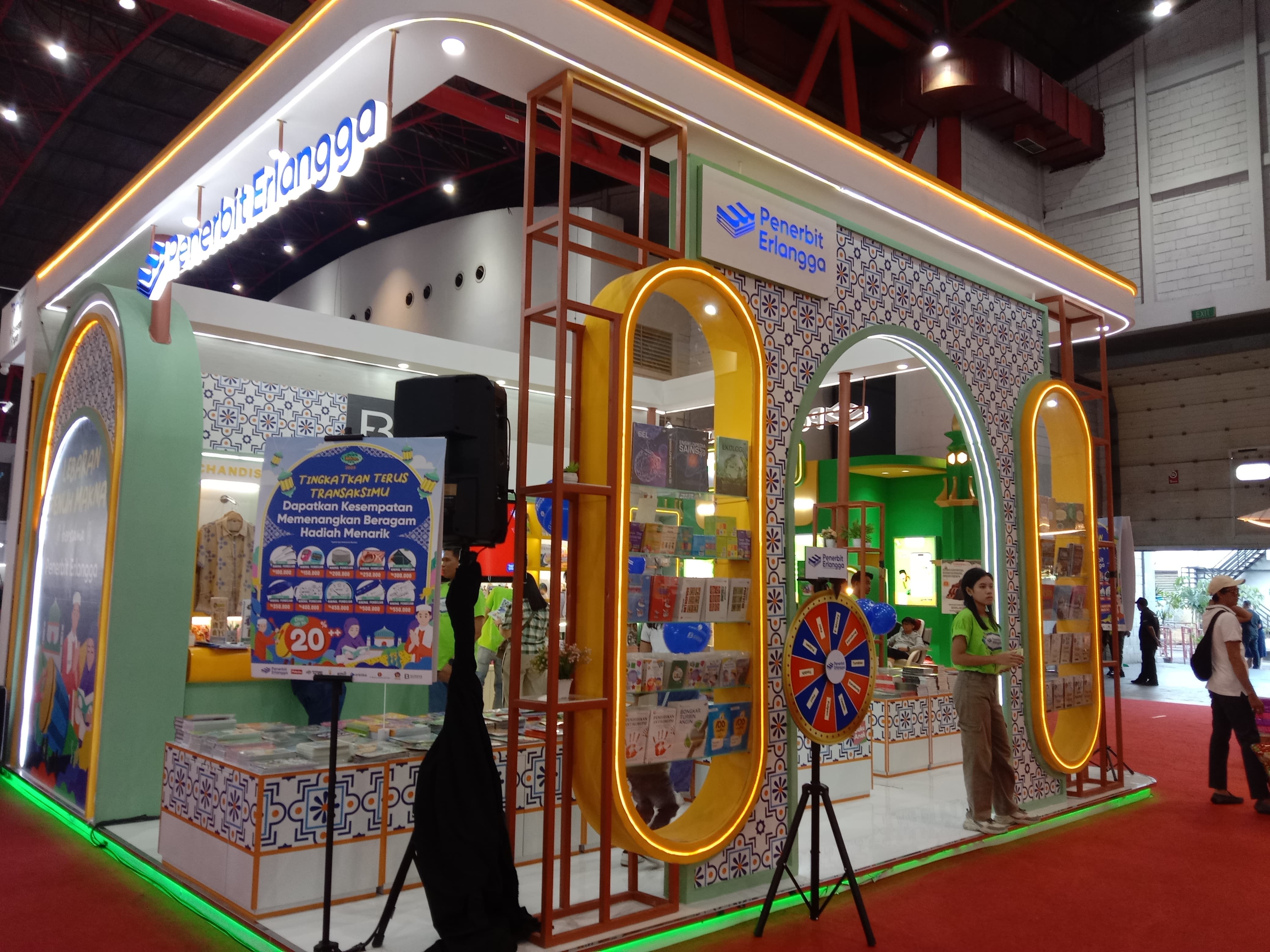 Penerbit Erlangga di Jakarta Lebaran Fair 2025 Ada Diskon Up 20 hingga Tebar Beragam Hadiah Menarik