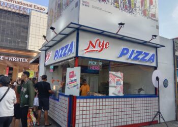 Mari Santap! Lezatnya Makanan Ringan Spesial JLF 2025, Ada Piza, Sosis hingga Donat