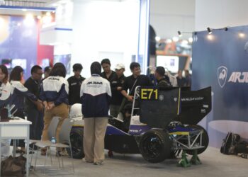 PEVS 2025 Hadirkan Edukasi Kendaraan Listrik di Hari Pendidikan Nasional