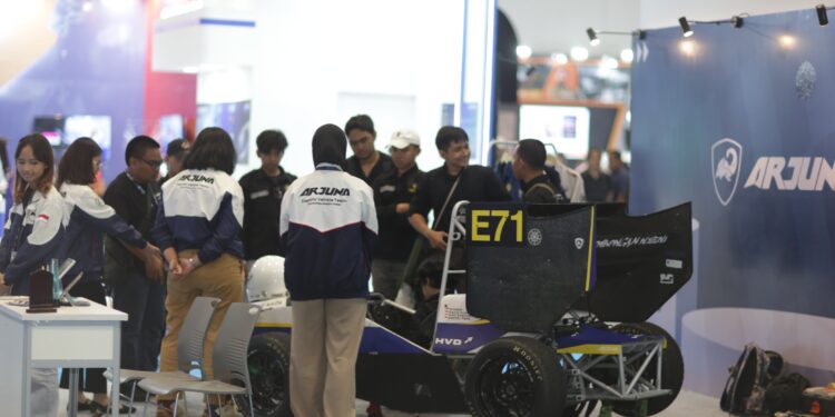 PEVS 2025 Hadirkan Edukasi Kendaraan Listrik di Hari Pendidikan Nasional