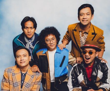 Rasa Syukur D’Masiv Terukir Apik di Lagu Bahagia Sejak Pertama