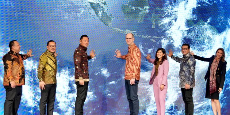 Pertama, Indonesia dan Microsoft Resmi Luncurkan Pusat Data Cloud Region