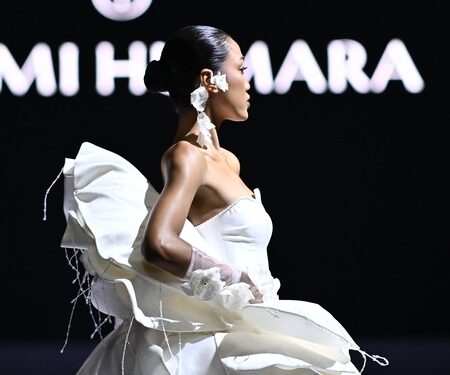 Bridal Spesial Koleksi The Daughters of Eve ‘Abineri Ang’ Warnai Indonesia Fashion Week 2025