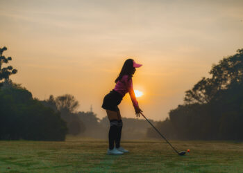 Tee Off, Spin, & Win! Perayaan Seru di Riverside Golf Club