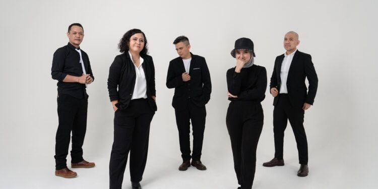 Base Jam ‘Terlihat Berbeda’ di Karya Terbaru, Aku Berbeda