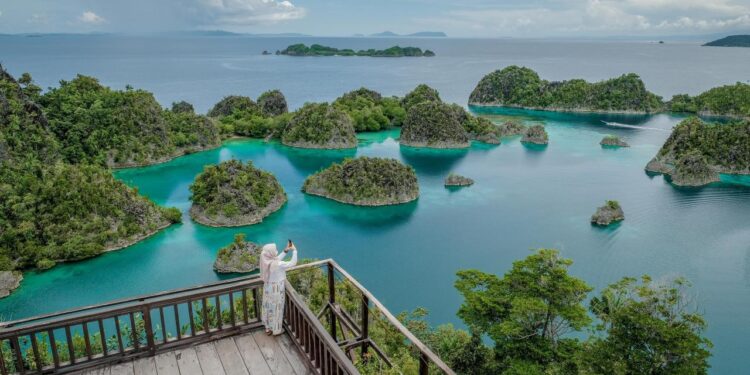 Raja Ampat Terancam Tambang Nikel, Ini Sikap Menpar Widiyanti
