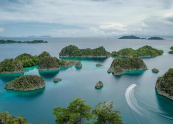 Ini Tiga Langkah Strategis Kementerian Pariwisata Tangani Raja Ampat yang Terancam Tergusur Tambang Nikel