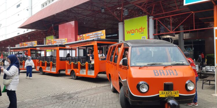 Keliling Jakarta Fair Naik Wara Wiri Dijamin Anti Capek