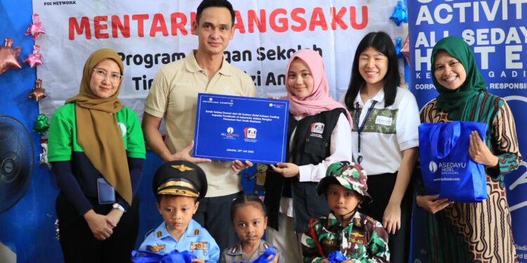 All Sedayu Hotel Kelapa Gading Memperingati Hari Anak Nasional Gelar CSR Donasi dan Edukasi
