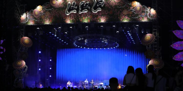 LaLaLa Fest 2025 Mulai Hari Ini di JIExpo, Berikut Musisi Penampil hingga Jadwal Lengkapnya
