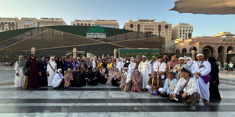 Adira Finance Resmi Umumkan 40 Pemenang Periode 2 Program UMRAH Untuk Sahabat