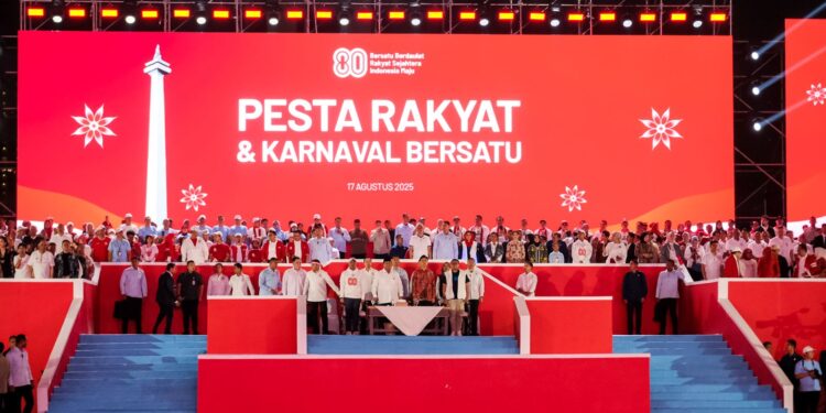 Presiden Prabowo Pimpin Karnaval Bersatu, Diikuti 32 Truk Hias Penanda Kebersamaan Bangsa
