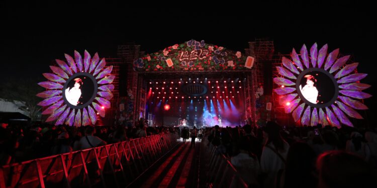 LaLaLa Fest 2025 Hari Kedua di JIExpo Kian Mengusik, Suguhkan Regina Song, Alina Baraz, hingga LANY, Ini Rundown Lengkapnya