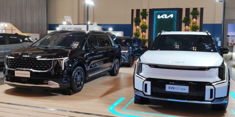 Kia Unjuk Keunggulan Lini MPV hingga Kendaraan Listrik di BCA Expo 2025