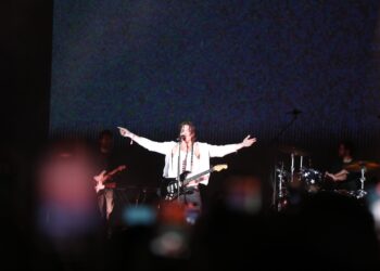 LANY Puaskan Dahaga Penonton di LaLaLa Fest 2025