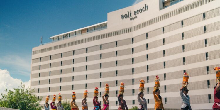 The Meru Sanur & Bali Beach Hotel Dukung Sport Tourism Bali, Sukseskan Maybank Marathon 2025