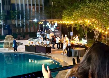 Grill n Chill – Where Fridays Taste Better: BBQ Premium di The Grove Suites