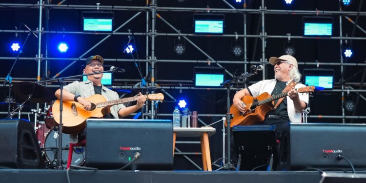 Pestapora 2025 Hari Pertama, Musisi Saling Tukar Lagu Bikin Penonton Takjub