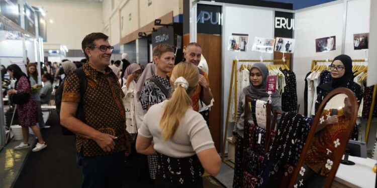 Halal Indo 2025 Bedah Strategi Penguatan Ekosistem Halal Nasional