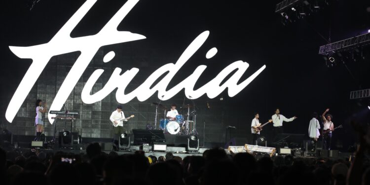 Hindia Bareng Musisi Anak Negeri Genapi Kemeriahan Hari Pertama Synchronize Fest 2025