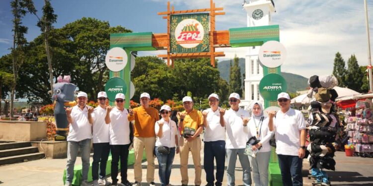 Ramaikan Pasar Atas dan Bawah, Festival Pasar Rakyat 2025 Hadir di Bukittinggi